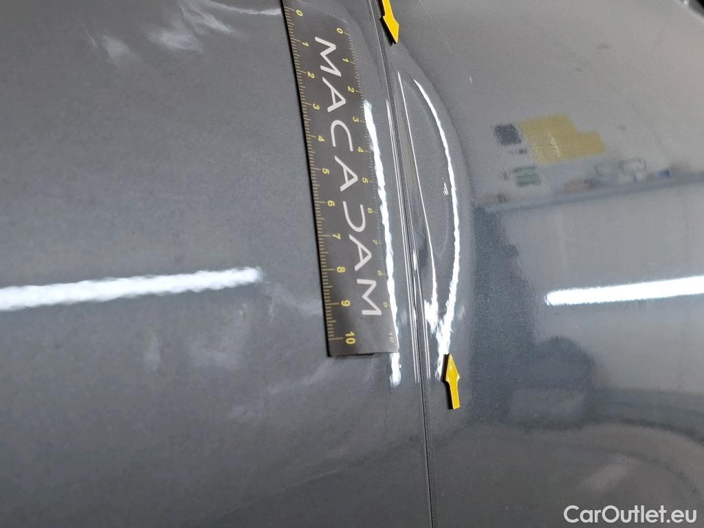  Mercedes  G-Klasee MERCEDES-BENZ GLC / 2019 / 5P / SUV GLC 300 e AMG Line 4Matic #3