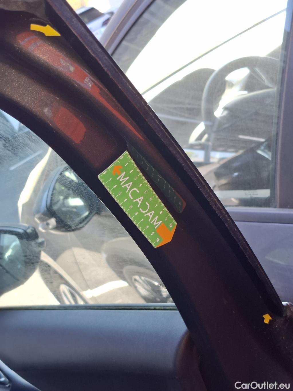  Peugeot  2008 PEUGEOT  5p Crossover BlueHDi 100 ¤6.c S&S ALLURE BUSINESS #5