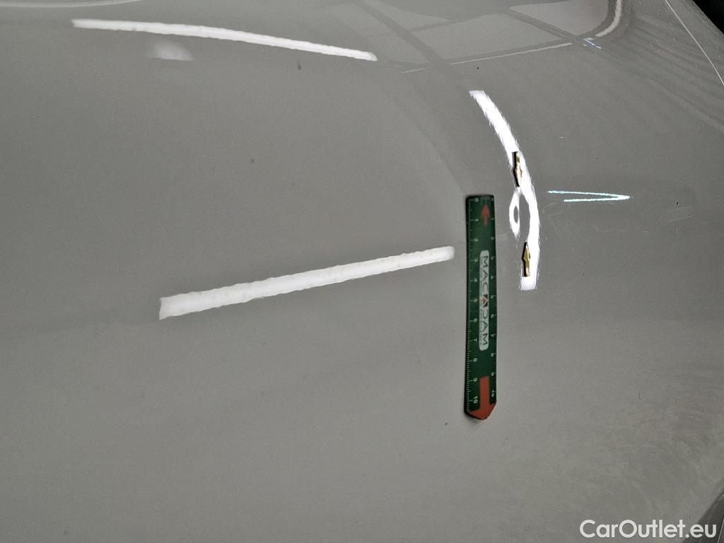  Mercedes  CLA-Klasse MERCEDES-BENZ CLA Coupe / 2019 / 4P / Coupé CLA 250 e AMG Line #31