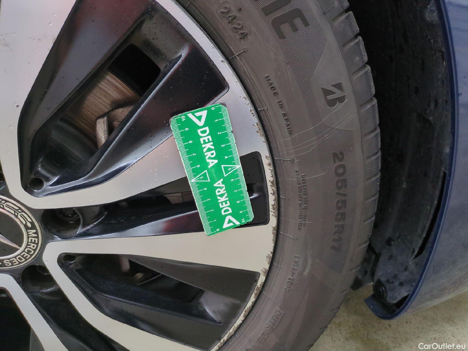  Mercedes  A-Klasse MERCEDES-BENZ Classe A Compact / 2018 / 5P / Berline A 180 d Business Line #15