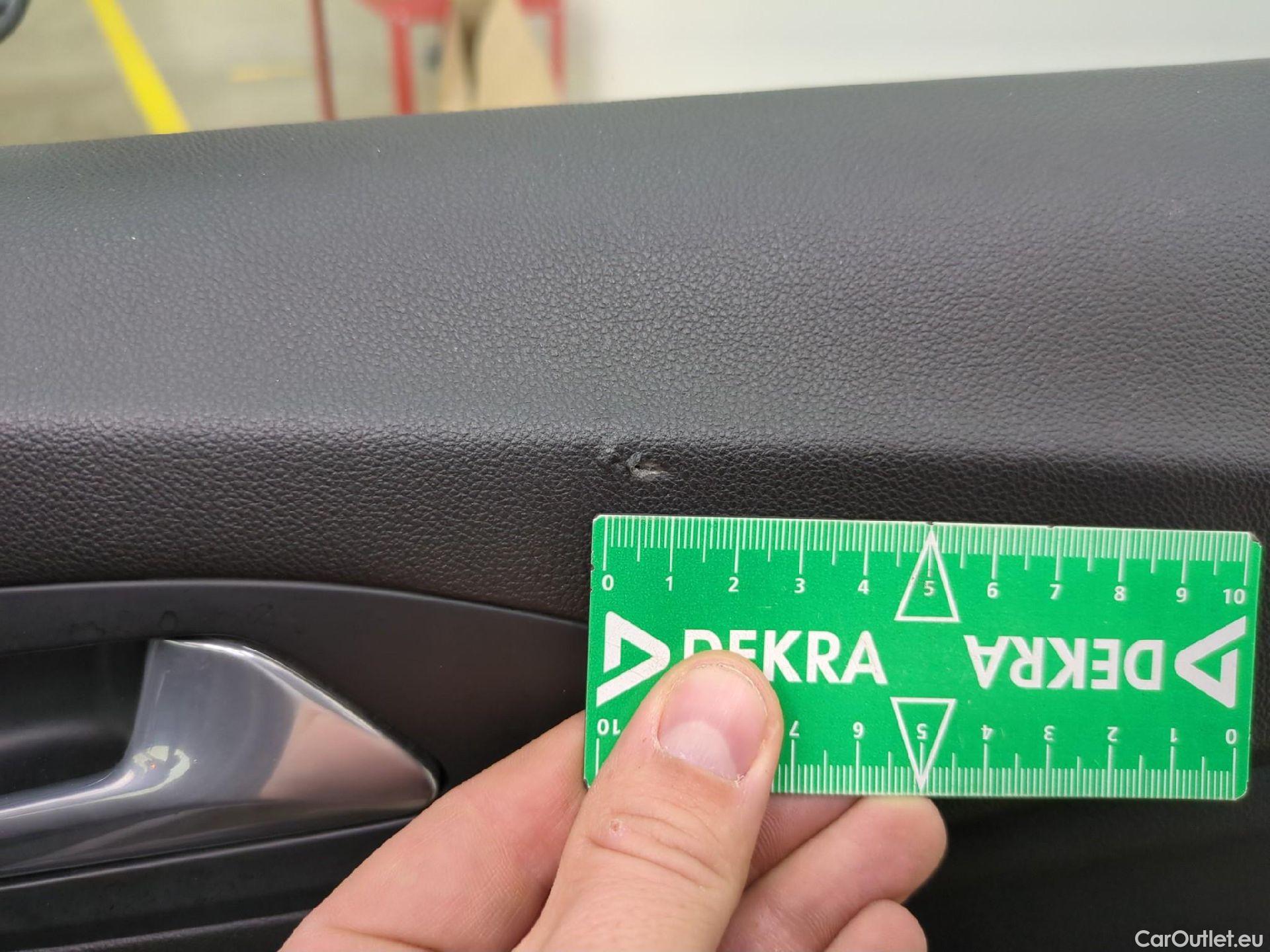  Opel   Grandland X Grandland X Elegance Business 1.5 130CV BVA8 E6d #3