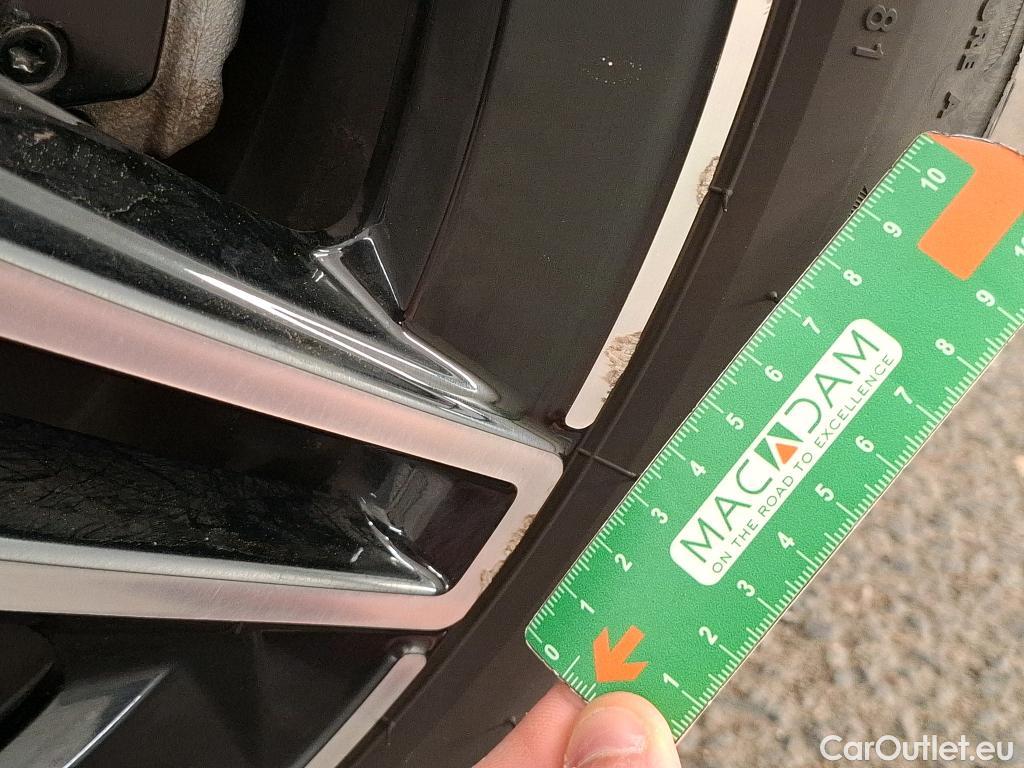  Mercedes  CLA-Klasse MERCEDES-BENZ CLA Coupe / 2019 / 4P / Coupé CLA 250 e AMG Line #20