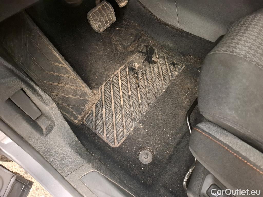  Peugeot  5008  Active Business 1.5 HDi 130CV BVA8 7 Sieges E6d #19