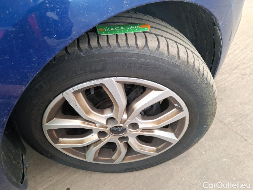  Renault  Clio  IV Business 1.5 dCi 90CV BVA6 E6 #66