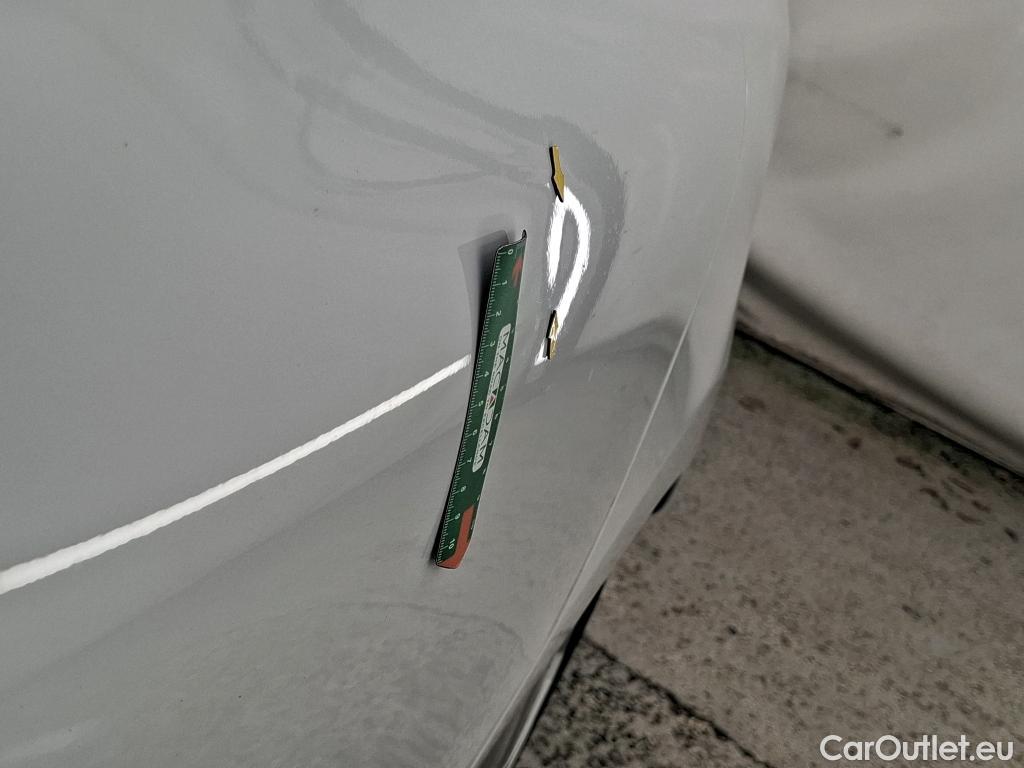  Renault  Clio  IV Business 0.9 TCe 90CV BVM5 E6 #8