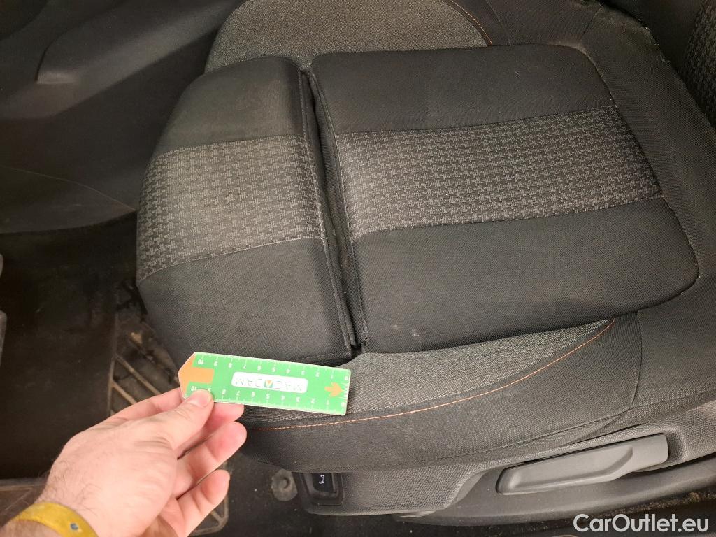  Peugeot  5008  Active Business 1.5 HDi 130CV BVA8 7 Sieges E6d #25