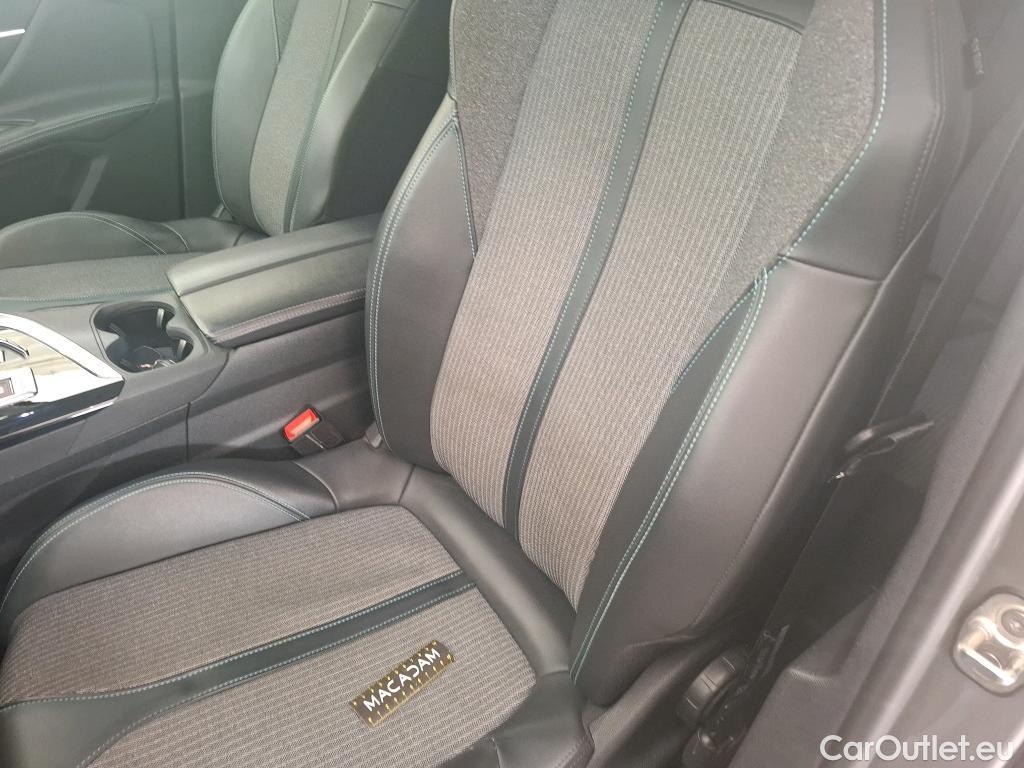  Peugeot  5008 PEUGEOT  / 2020 / 5P / SUV BlueHDi 130 S&S EAT8 Allure #15