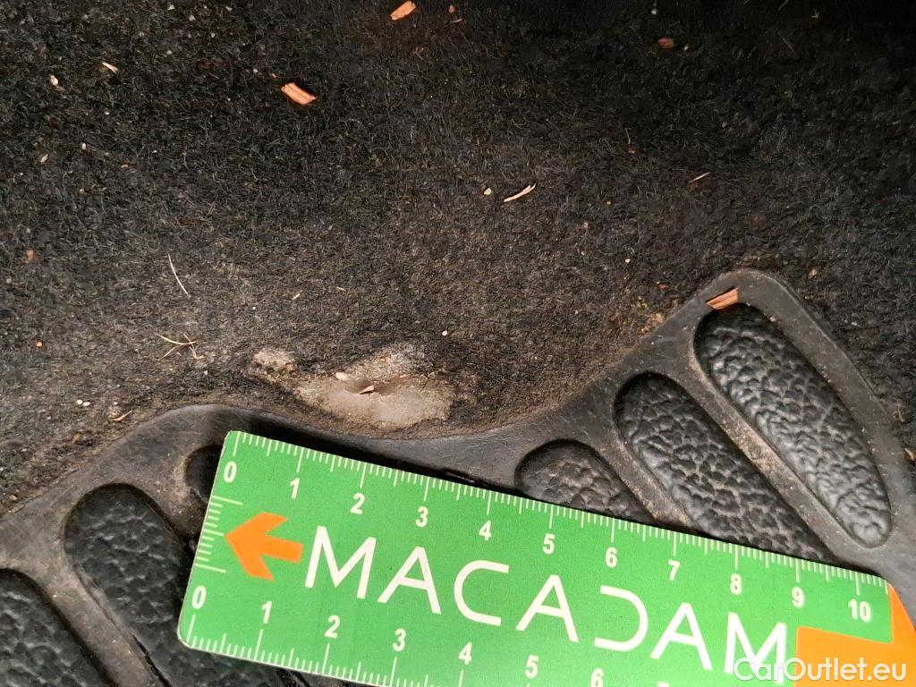  Renault  Clio  IV Business 1.5 dCi 90CV BVA6 E6 #48