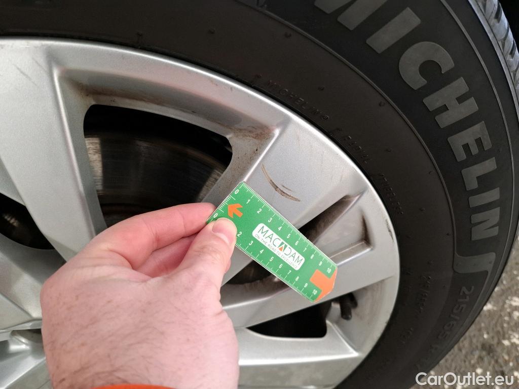  Peugeot  5008  Style 1.5 HDi 130CV BVM6 7 Sieges E6d #7