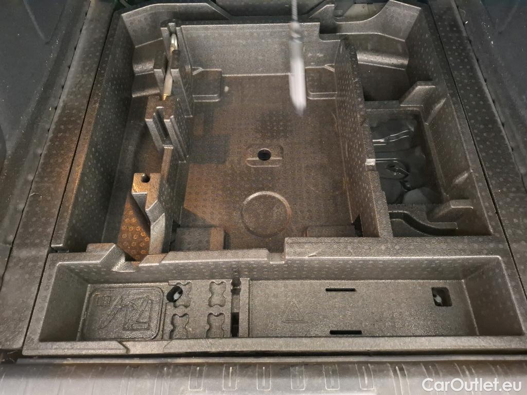  Peugeot  308  SW Allure Business 1.5 HDi 130CV BVA8 E6d #21