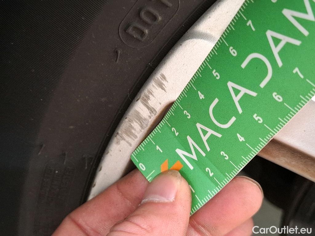  Renault  Clio  IV Business 1.5 dCi 90CV BVA6 E6 #24