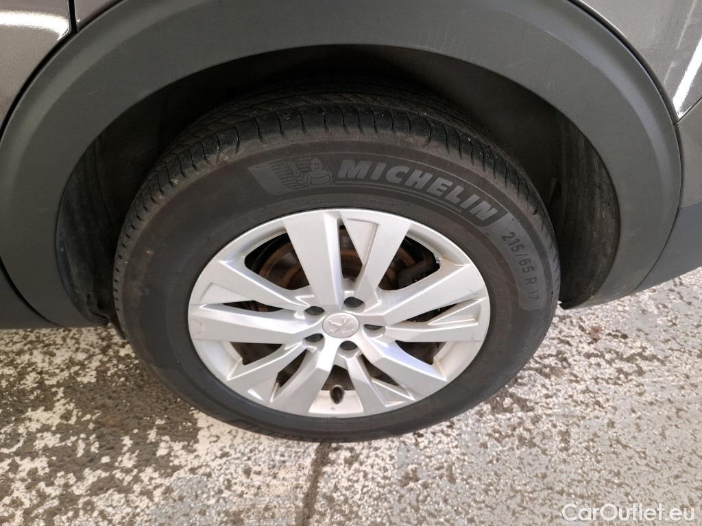  Peugeot  5008  Style 1.5 HDi 130CV BVM6 7 Sieges E6d #35