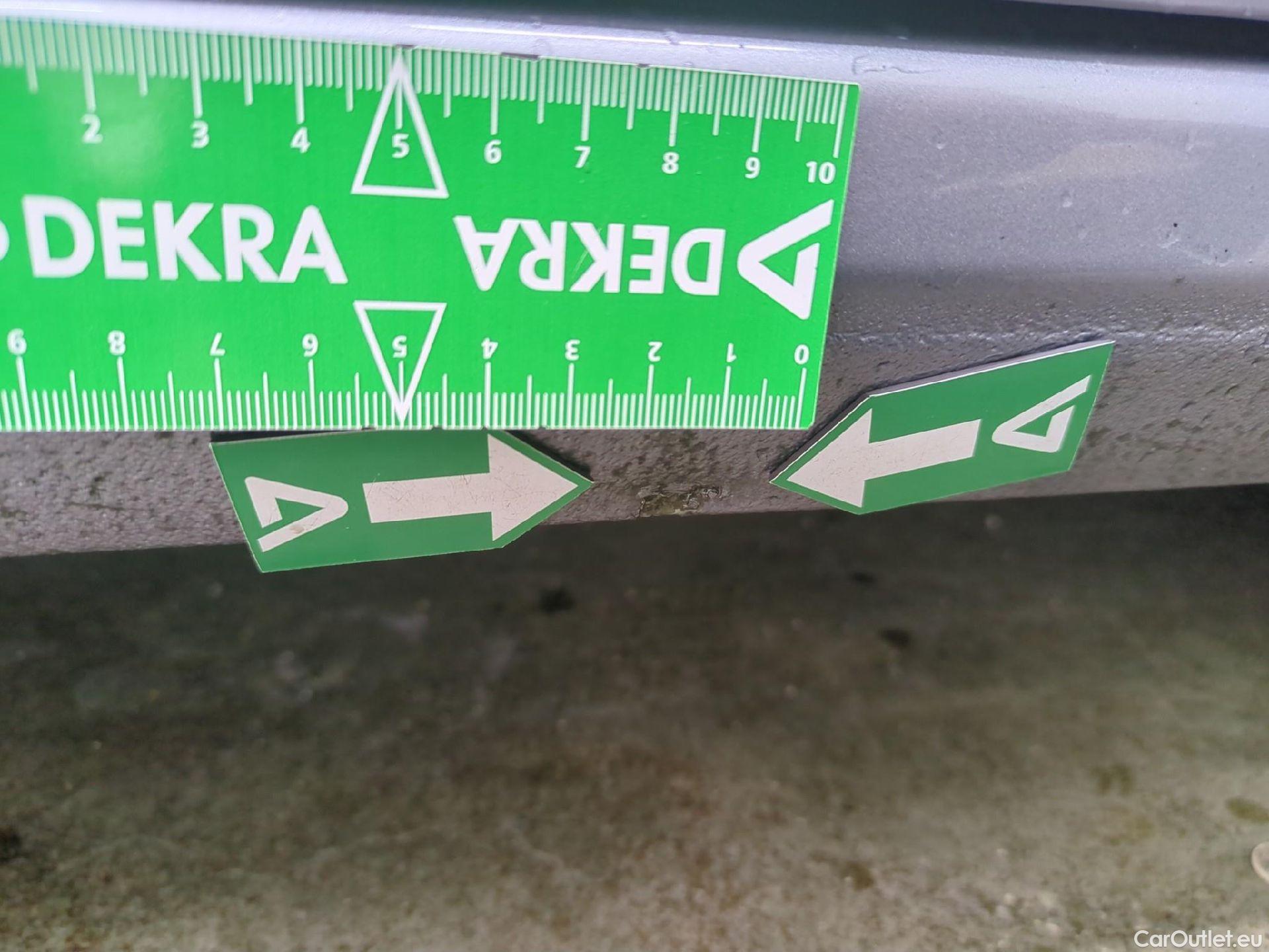  Peugeot  308 PEUGEOT  SW / 2021 / 5P / Break BlueHDi 130 EAT8 ACTIVE PACK #21