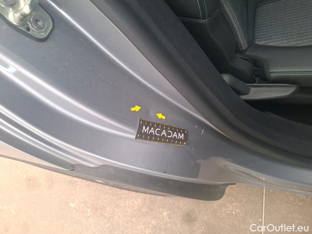  Peugeot  5008 PEUGEOT  / 2020 / 5P / SUV BlueHDi 130 S&S EAT8 Allure #27