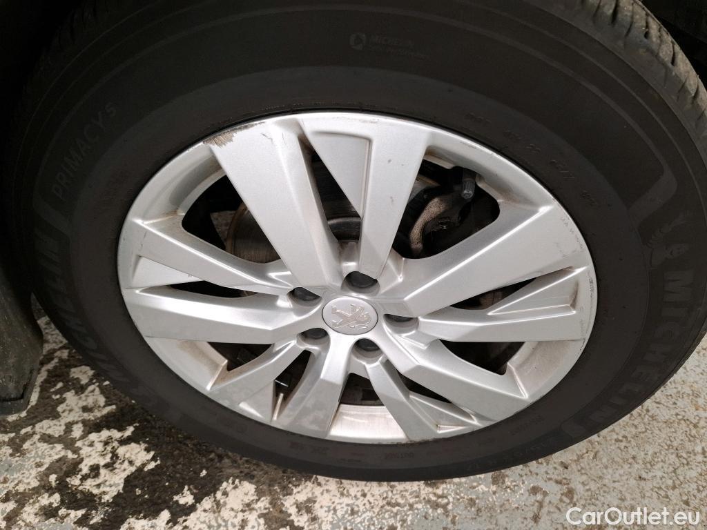  Peugeot  5008  Style 1.5 HDi 130CV BVM6 7 Sieges E6d #20