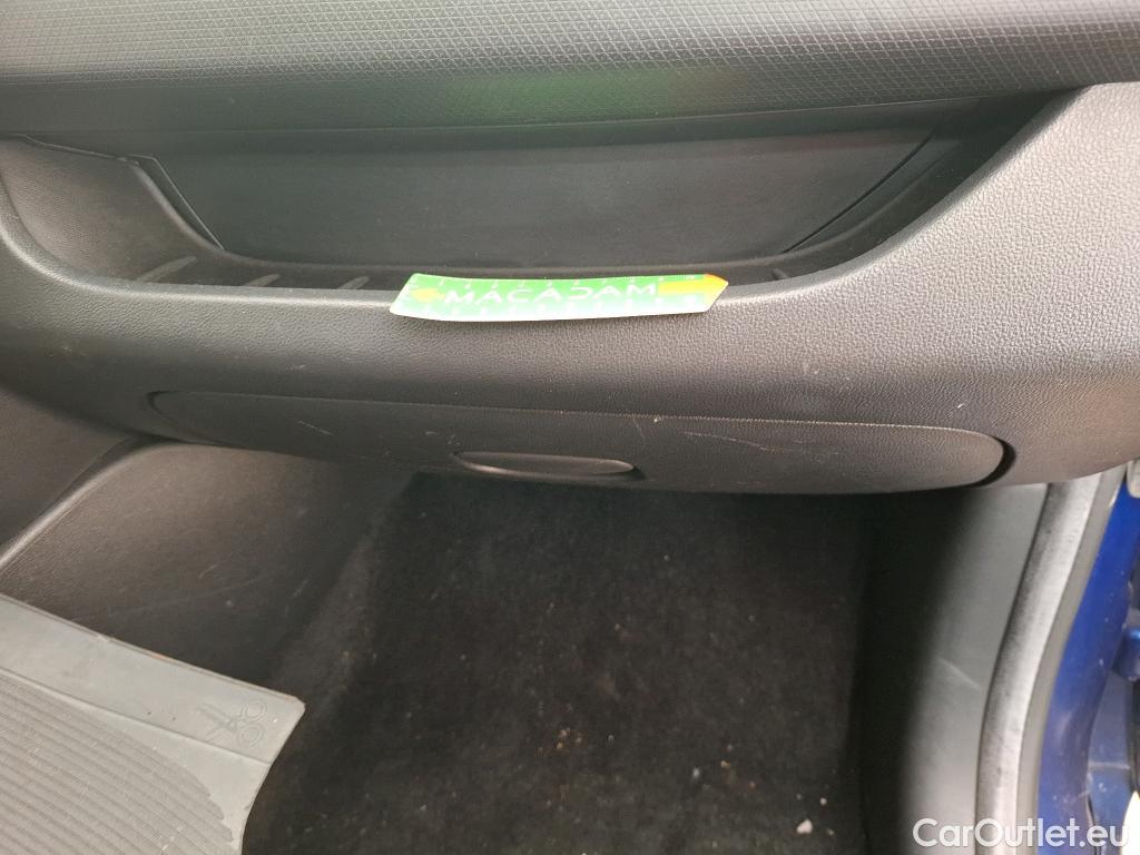  Renault  Clio  IV Business 1.5 dCi 90CV BVA6 E6 #49