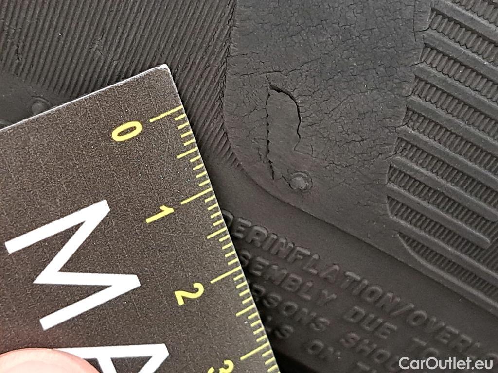  Peugeot  308  Active Pack 1.5 HDi 130CV BVA8 E6d #25