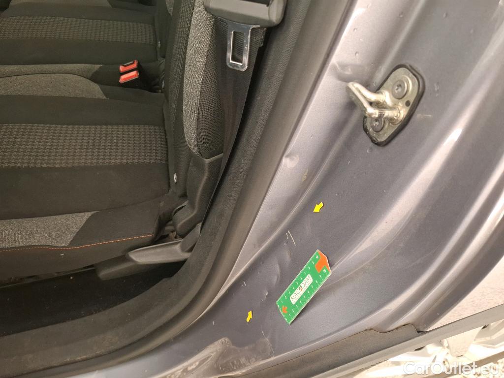  Peugeot  5008  Active Business 1.5 HDi 130CV BVA8 7 Sieges E6d #10