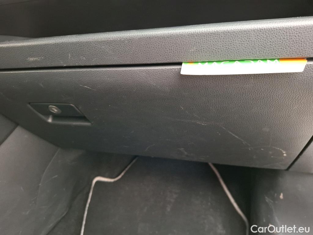  Toyota  RAV4 TOYOTA  Hybride / 2018 / 5P / SUV Hybride 2WD Dynamic Business St Hyb Acad #30