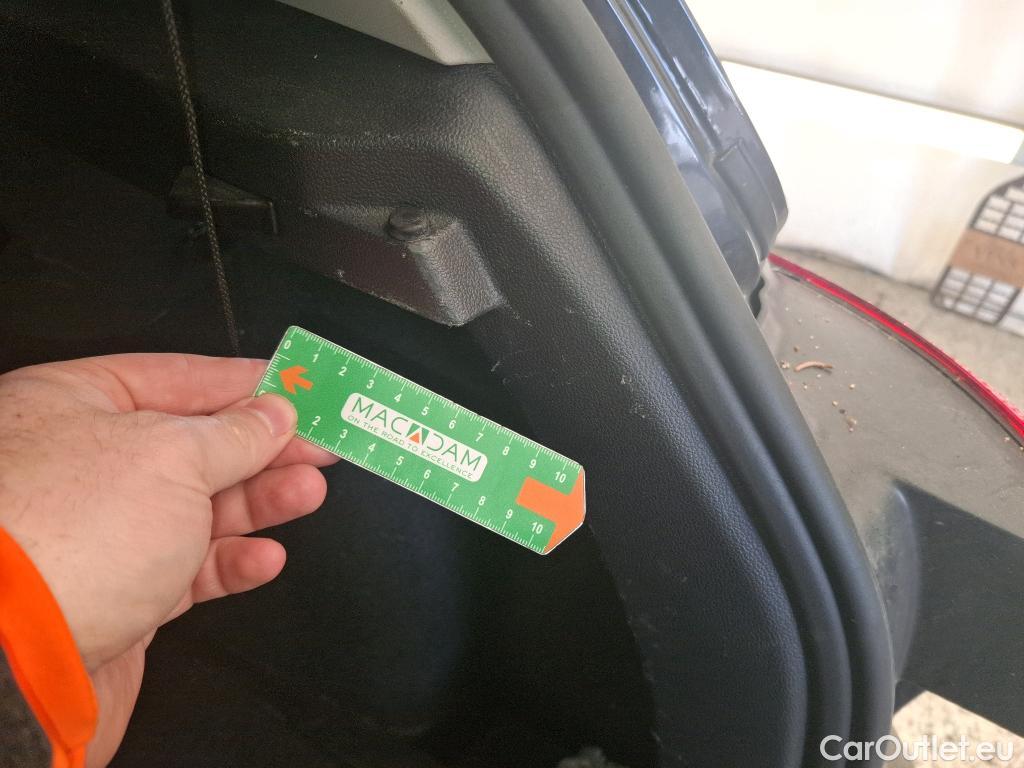  Volkswagen  Golf  VOLKSWAGEN / 2020 / 5P / Berline 1.5 ETSI OPF 130 DSG7 LIFE BUSINESS #16