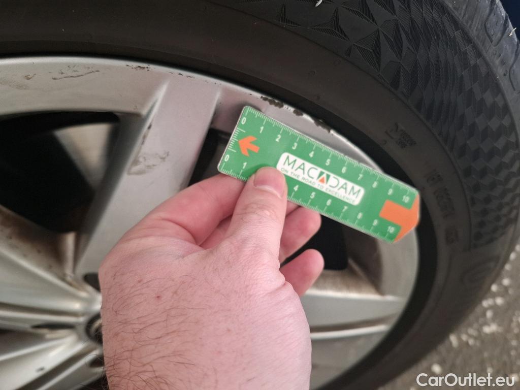  Volkswagen  Golf  VOLKSWAGEN / 2020 / 5P / Berline 1.5 ETSI OPF 130 DSG7 LIFE BUSINESS #34