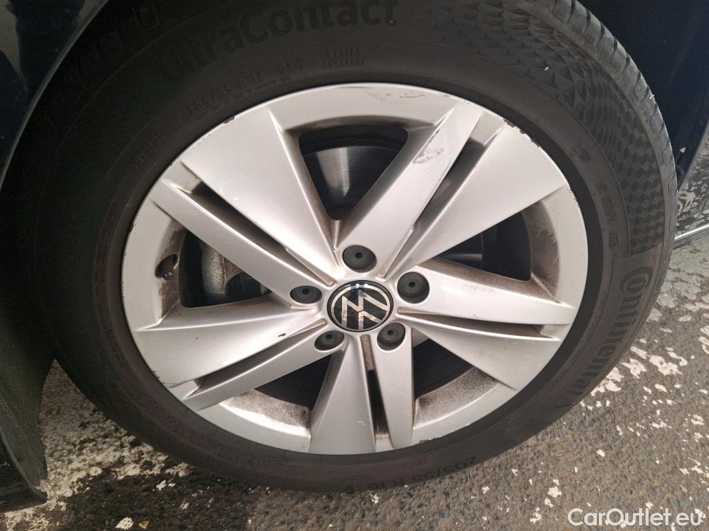  Volkswagen  Golf  VOLKSWAGEN / 2020 / 5P / Berline 1.5 ETSI OPF 130 DSG7 LIFE BUSINESS #33