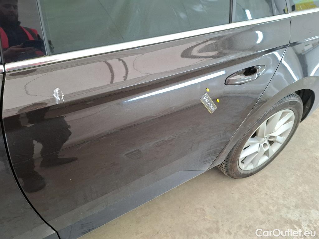  Skoda  Superb  Combi Style 2.0 TDI 150CV BVA7 E6 #1