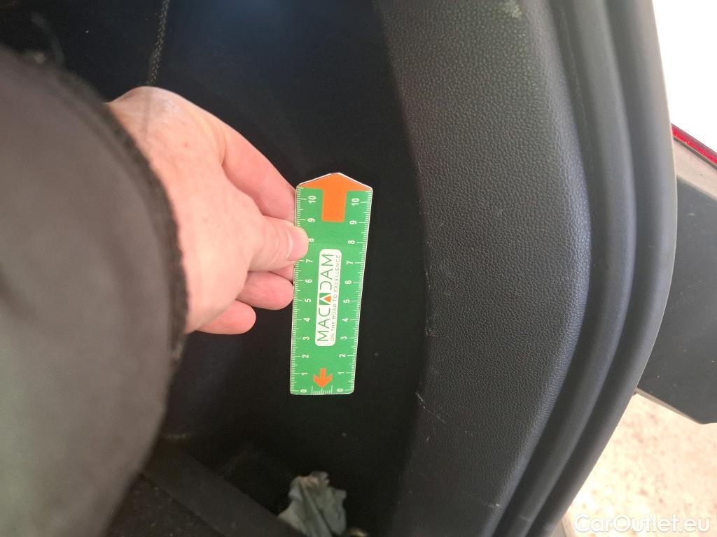  Volkswagen  Golf  VOLKSWAGEN / 2020 / 5P / Berline 1.5 ETSI OPF 130 DSG7 LIFE BUSINESS #15