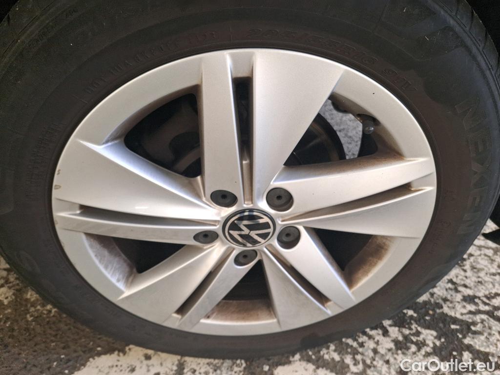  Volkswagen  Golf  VOLKSWAGEN / 2020 / 5P / Berline 1.5 ETSI OPF 130 DSG7 LIFE BUSINESS #40