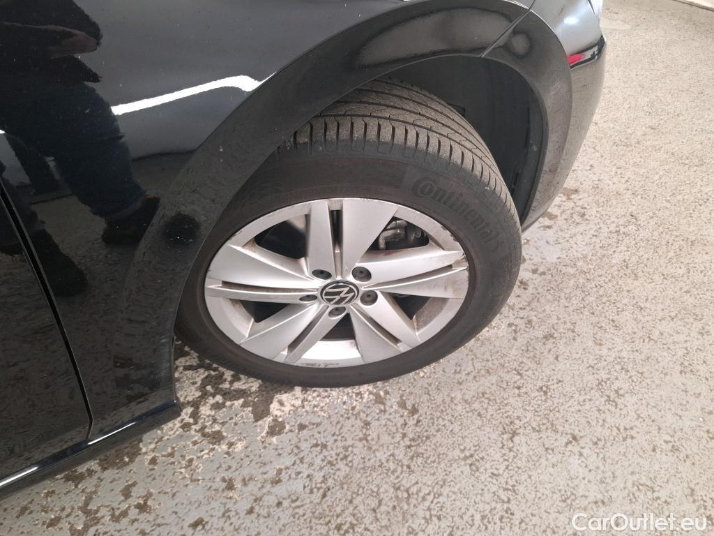  Volkswagen  Golf  VOLKSWAGEN / 2020 / 5P / Berline 1.5 ETSI OPF 130 DSG7 LIFE BUSINESS #9