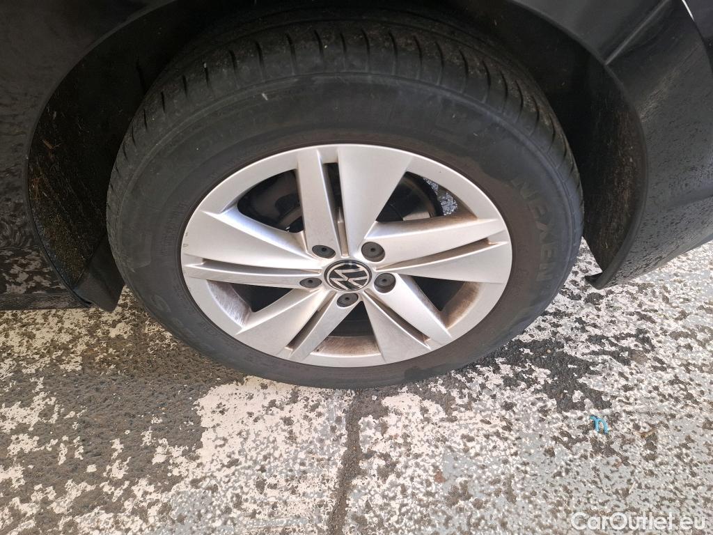  Volkswagen  Golf  VOLKSWAGEN / 2020 / 5P / Berline 1.5 ETSI OPF 130 DSG7 LIFE BUSINESS #39