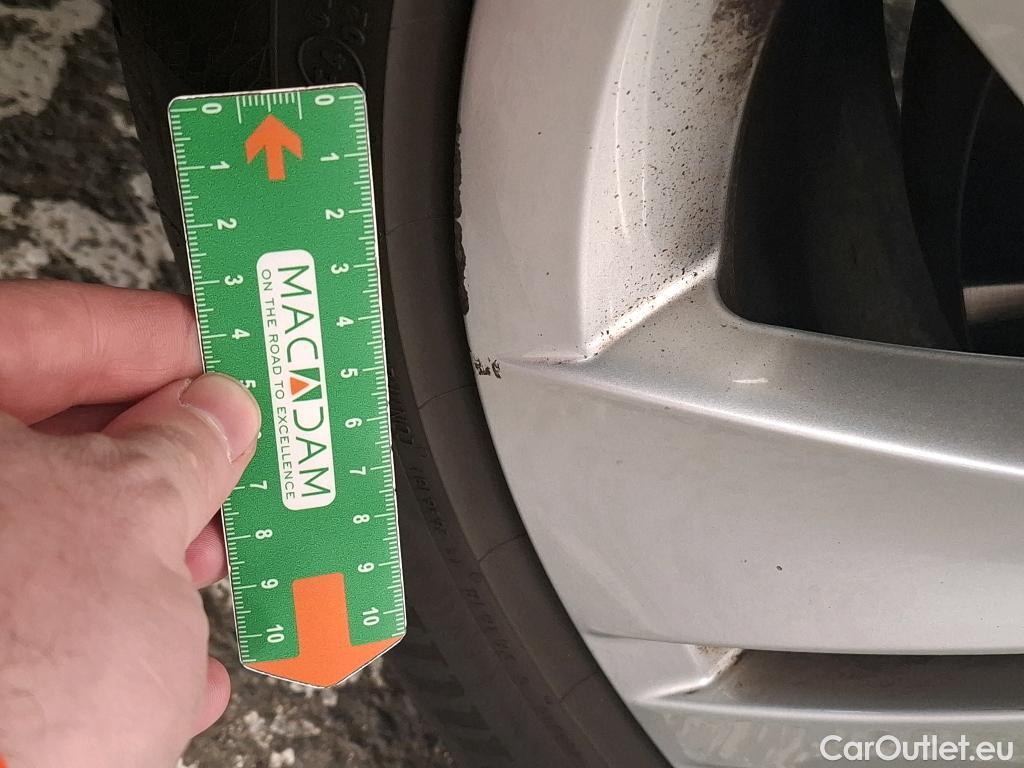  Volkswagen  Golf  VOLKSWAGEN / 2020 / 5P / Berline 1.5 ETSI OPF 130 DSG7 LIFE BUSINESS #13