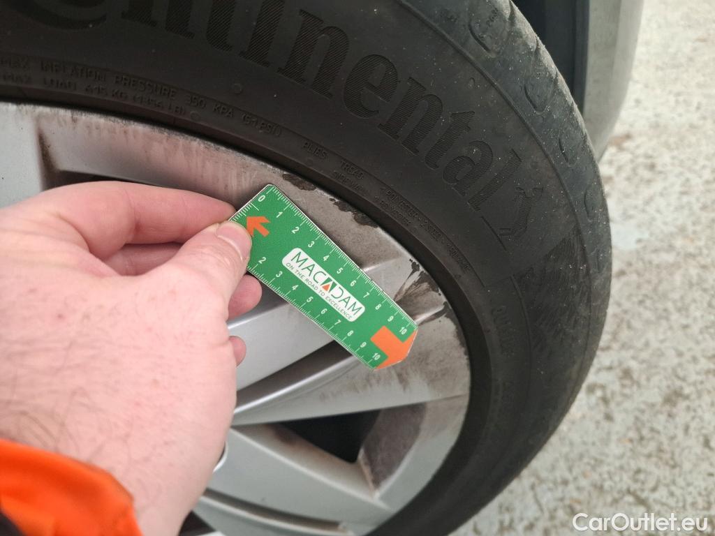  Volkswagen  Golf  VOLKSWAGEN / 2020 / 5P / Berline 1.5 ETSI OPF 130 DSG7 LIFE BUSINESS #11