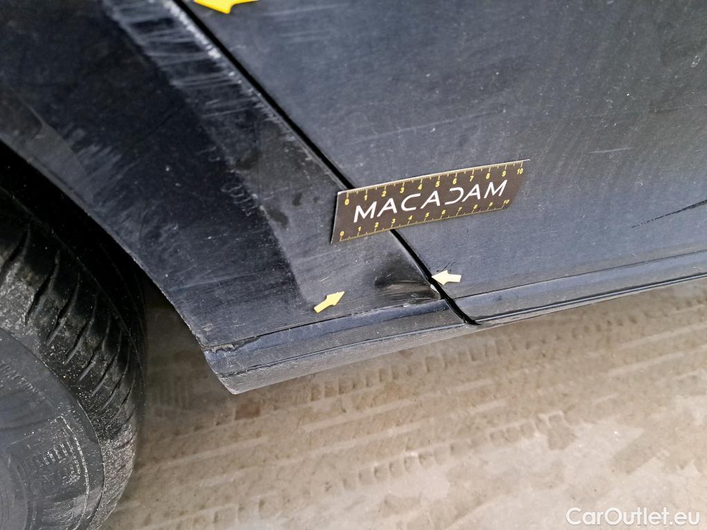  Volkswagen  Passat VOLKSWAGEN  4p Berline 2.0 TDI 150 DSG6 Confortline BUS BMT #13