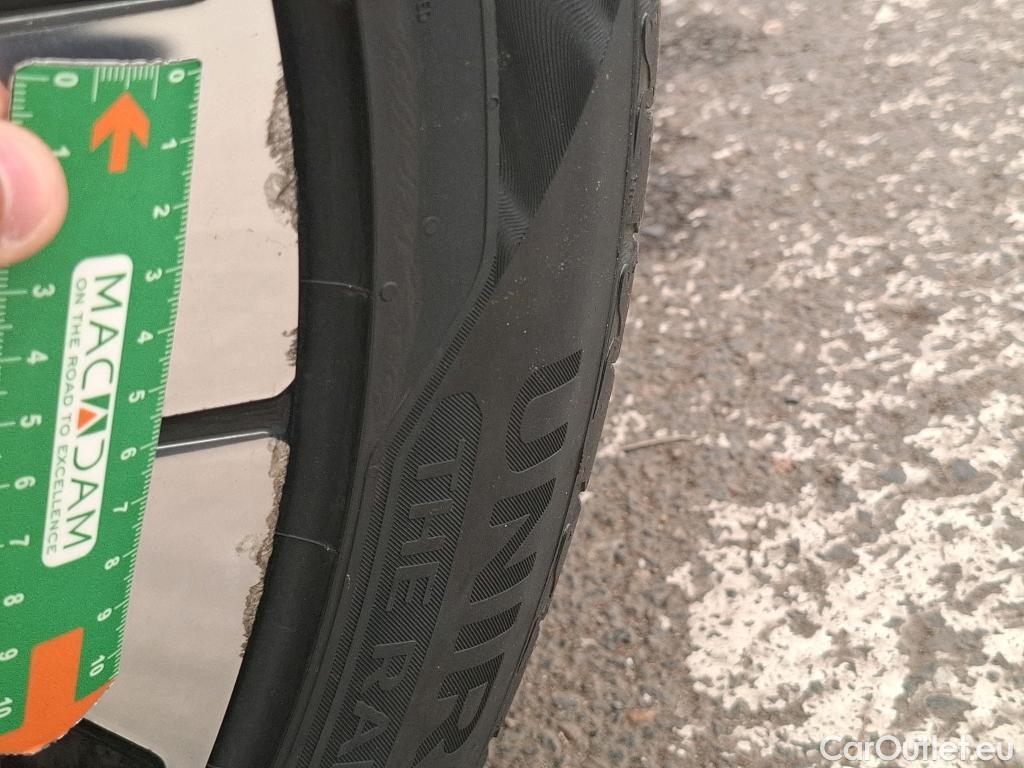  Volvo  V60 VOLVO  Cross Country / 2020 / 5P / Break B4 AWD 197 GT8 Cross Country Pro #28