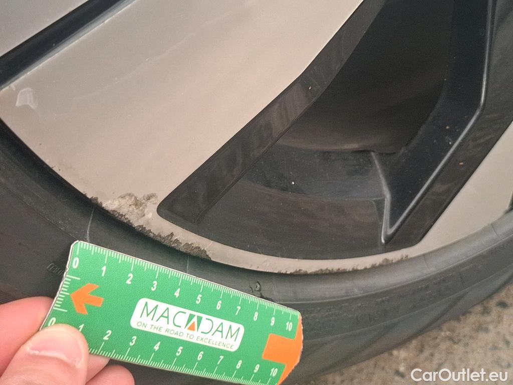  Volvo  V60 VOLVO  Cross Country / 2020 / 5P / Break B4 AWD 197 GT8 Cross Country Pro #21