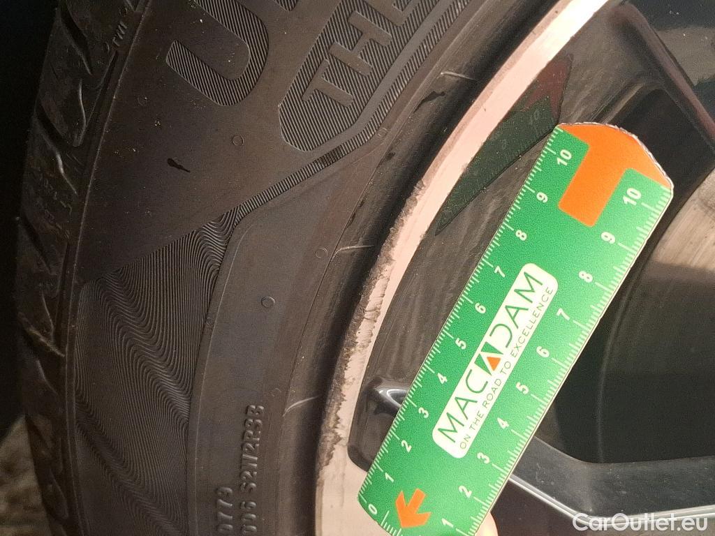  Volvo  V60 VOLVO  Cross Country / 2020 / 5P / Break B4 AWD 197 GT8 Cross Country Pro #30