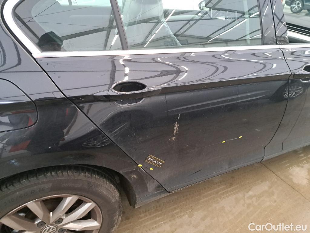  Volkswagen  Passat VOLKSWAGEN  4p Berline 2.0 TDI 150 DSG6 Confortline BUS BMT #4