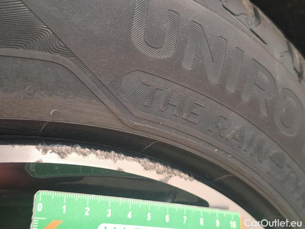  Volvo  V60 VOLVO  Cross Country / 2020 / 5P / Break B4 AWD 197 GT8 Cross Country Pro #11