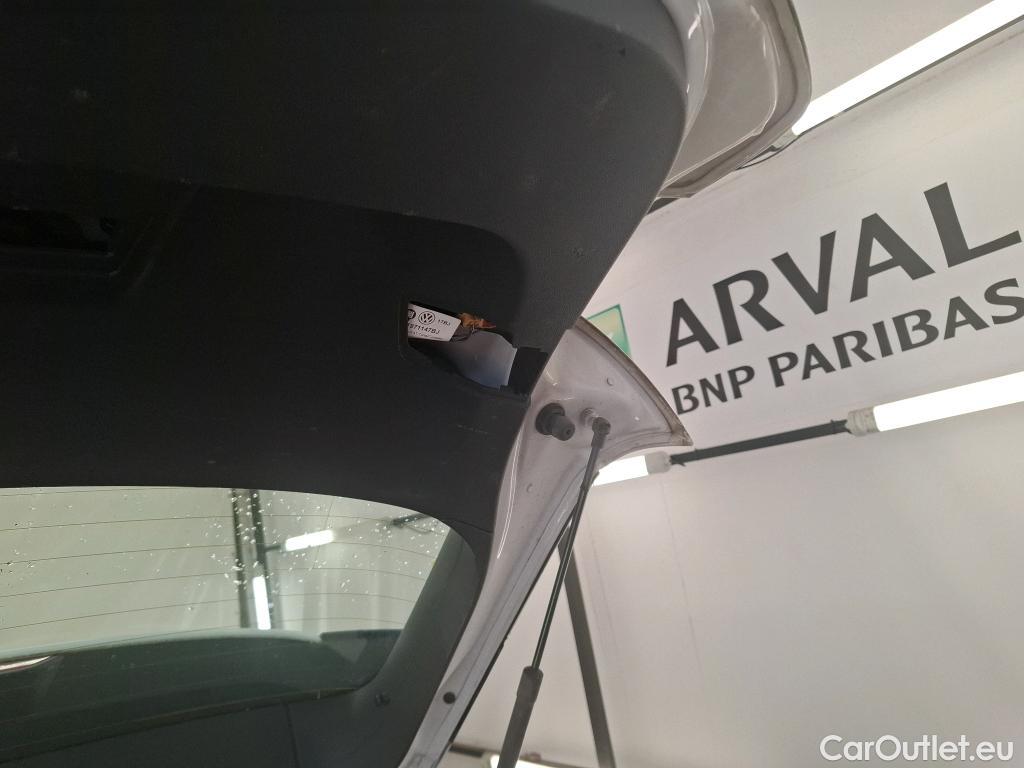  Volkswagen  Golf  VIII Berline Life Plus 2.0 TDI 115CV BVA7 E6d #34