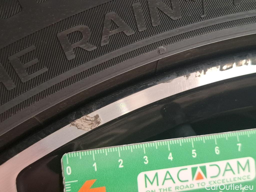  Volvo  V60 VOLVO  Cross Country / 2020 / 5P / Break B4 AWD 197 GT8 Cross Country Pro #7