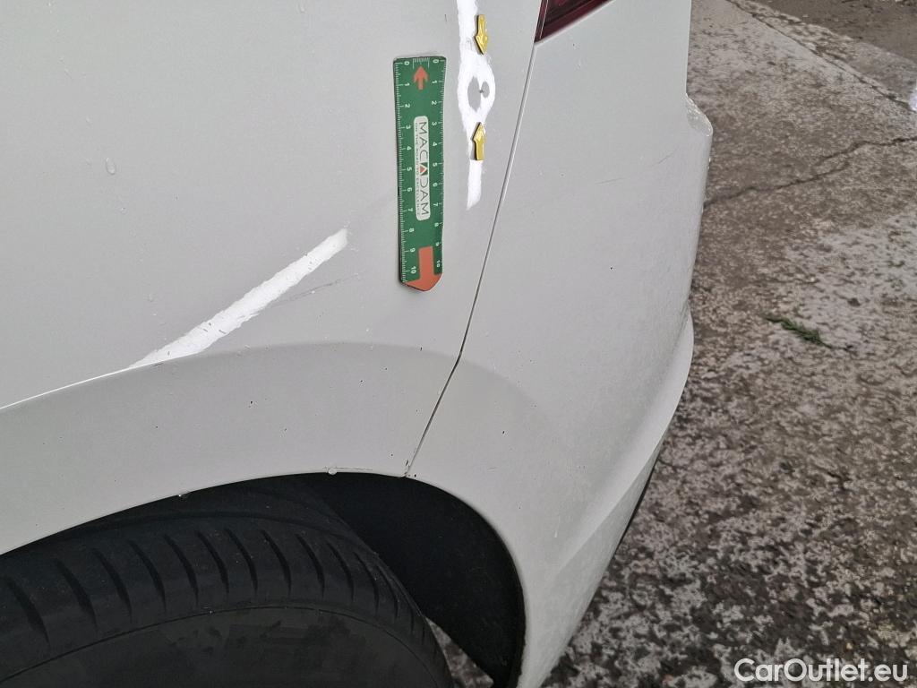  Volkswagen  Golf  VIII Berline Life Plus 2.0 TDI 115CV BVA7 E6d #28