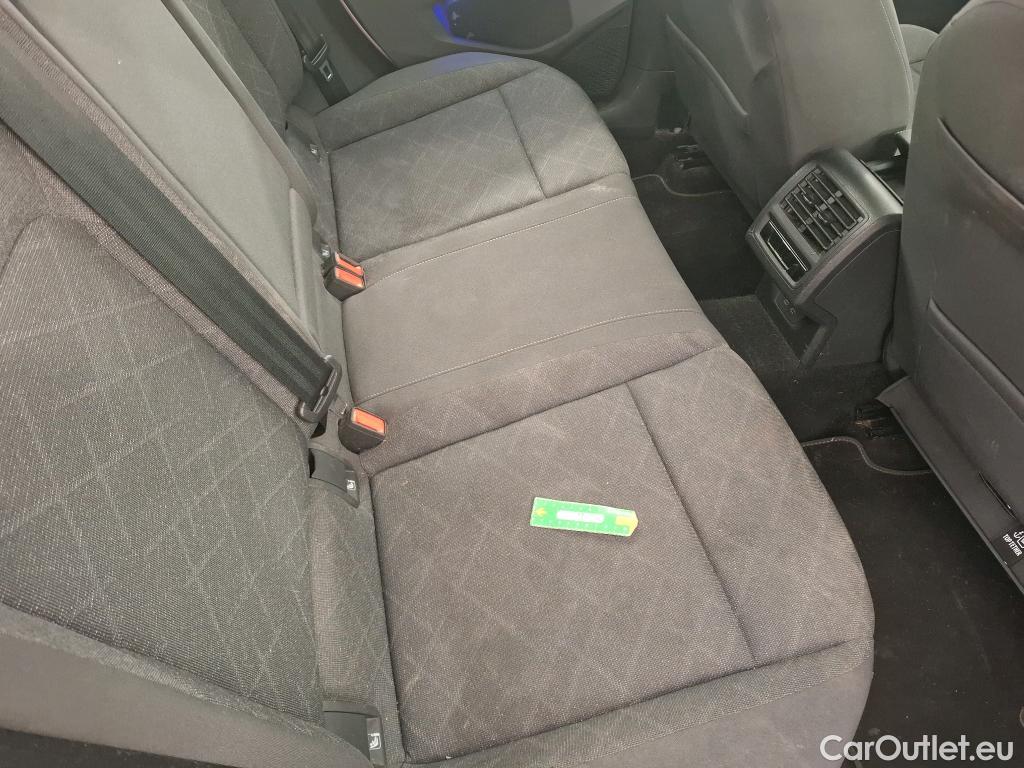  Volkswagen  Golf  VIII Berline Life Plus 2.0 TDI 115CV BVA7 E6d #30