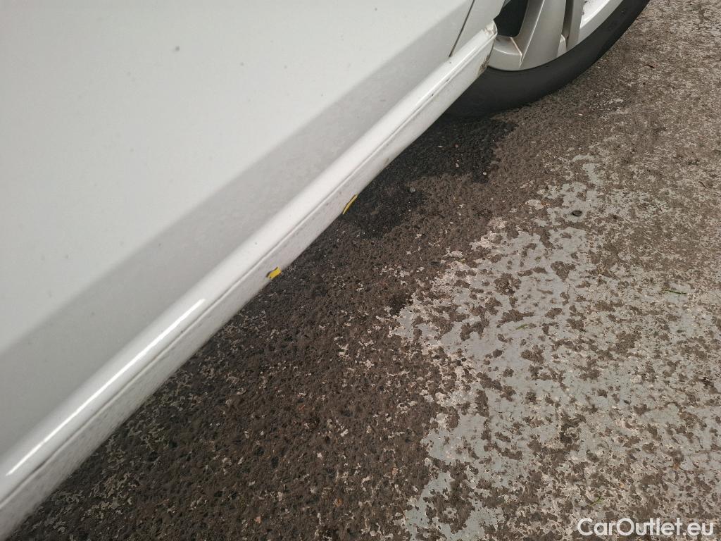  Volkswagen  Golf  VIII Berline Life Plus 2.0 TDI 115CV BVA7 E6d #13