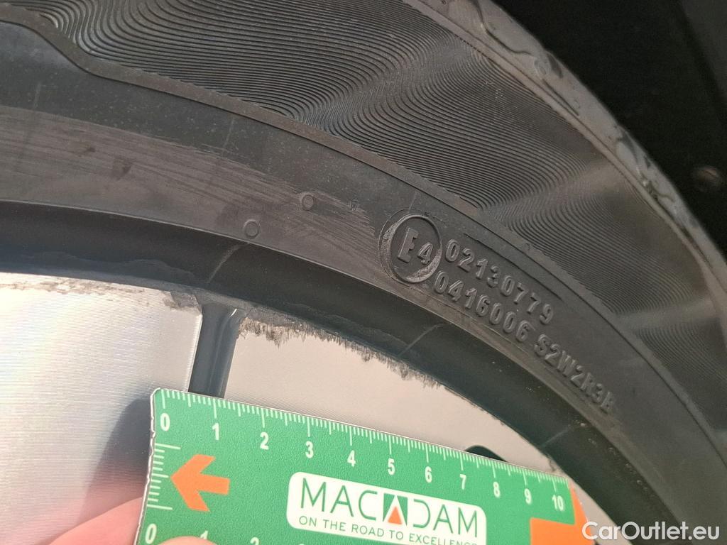  Volvo  V60 VOLVO  Cross Country / 2020 / 5P / Break B4 AWD 197 GT8 Cross Country Pro #24