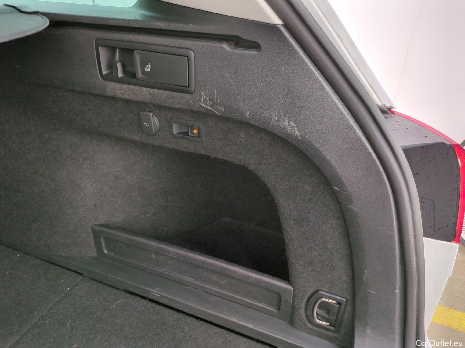  Volkswagen  Passat  Break Alltrack 4Motion 2.0 TDI 200CV BVA7 E6d #9