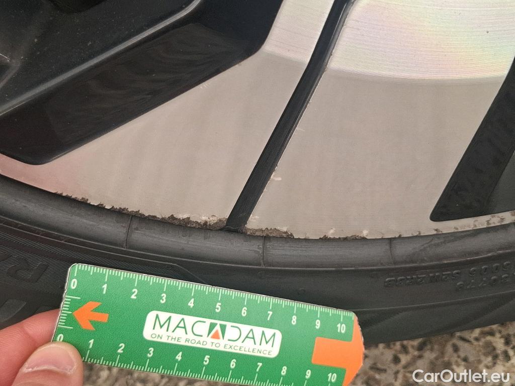  Volvo  V60 VOLVO  Cross Country / 2020 / 5P / Break B4 AWD 197 GT8 Cross Country Pro #15