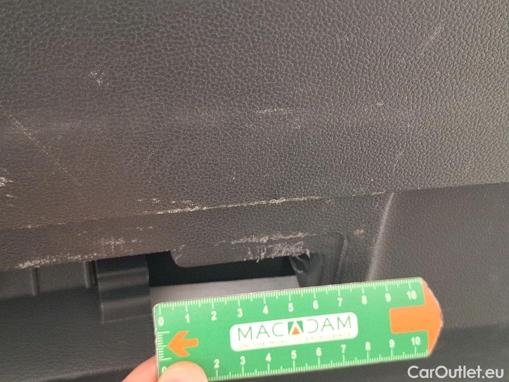  Volkswagen  Golf  VIII SW Life Plus 2.0 TDI 115CV BVA7 E6d #5