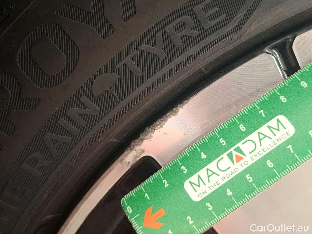  Volvo  V60 VOLVO  Cross Country / 2020 / 5P / Break B4 AWD 197 GT8 Cross Country Pro #31