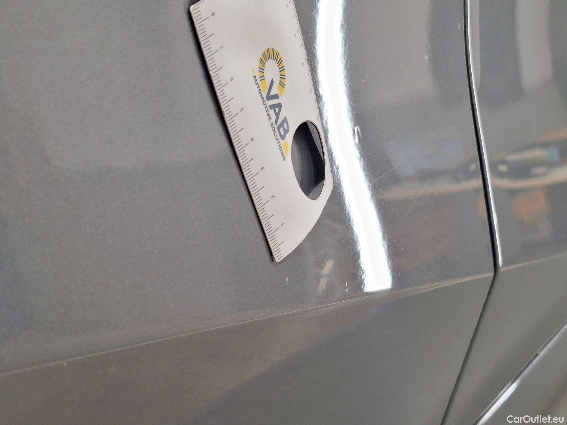  Bmw  Serie 1 BMW, 1-serie '19, BMW 1 Reeks Hatch 118iA (100 kW) 5d #46